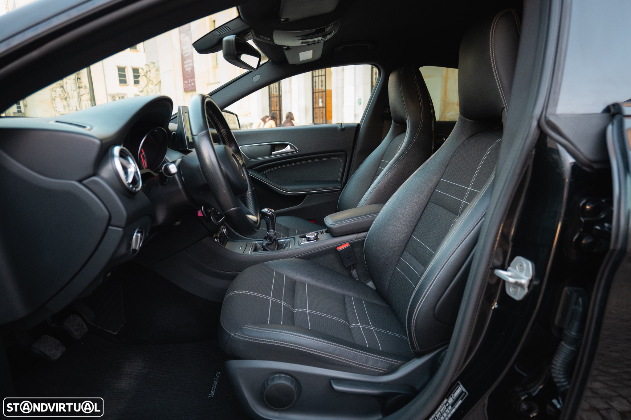 Mercedes-Benz CLA 200 d Shooting Brake Urban - 9