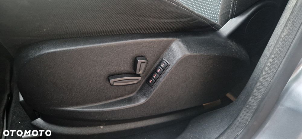 Ford S-Max 2.0 TDCi DPF Titanium - 15