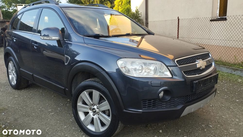 Chevrolet Captiva 2.0 4WD 7 Sitzer Automatik LT Exclusive - 1