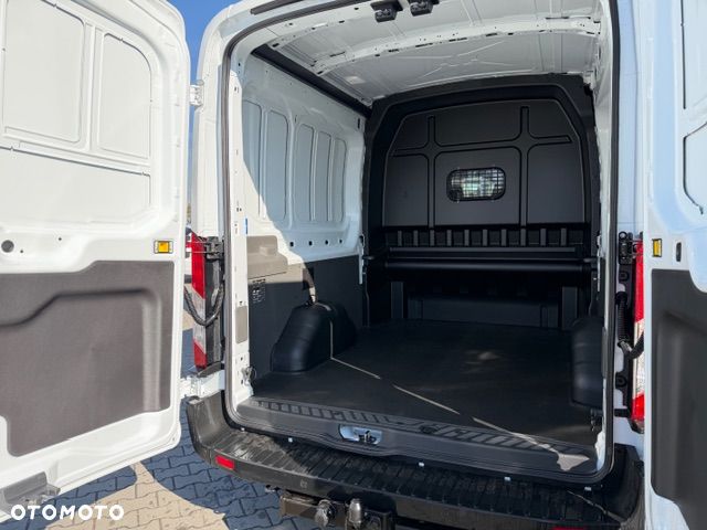 Ford Transit - 9