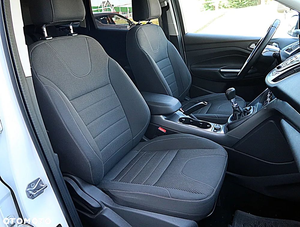 Ford Kuga 1.5 EcoBoost 2x4 Trend - 8