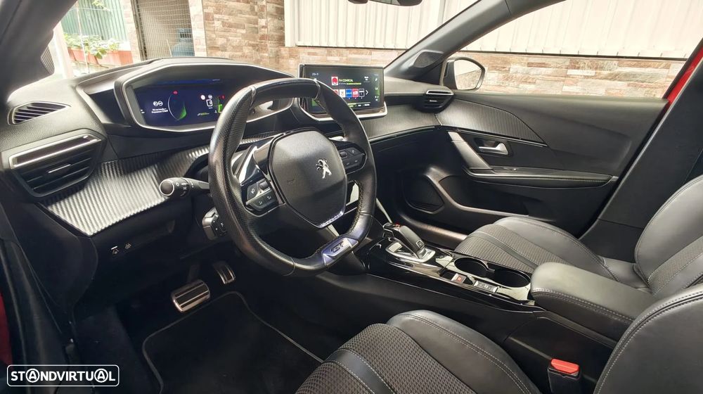 Peugeot 208 1.2 PureTech GT EAT8 - 11