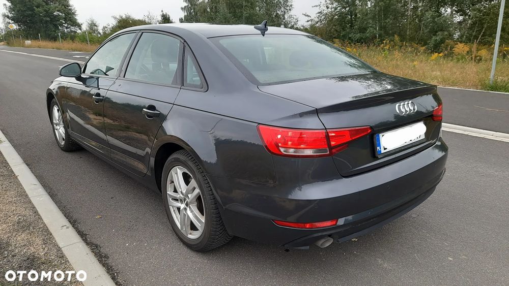 Audi A4 Limousine 2.0 TDI S tronic - 9