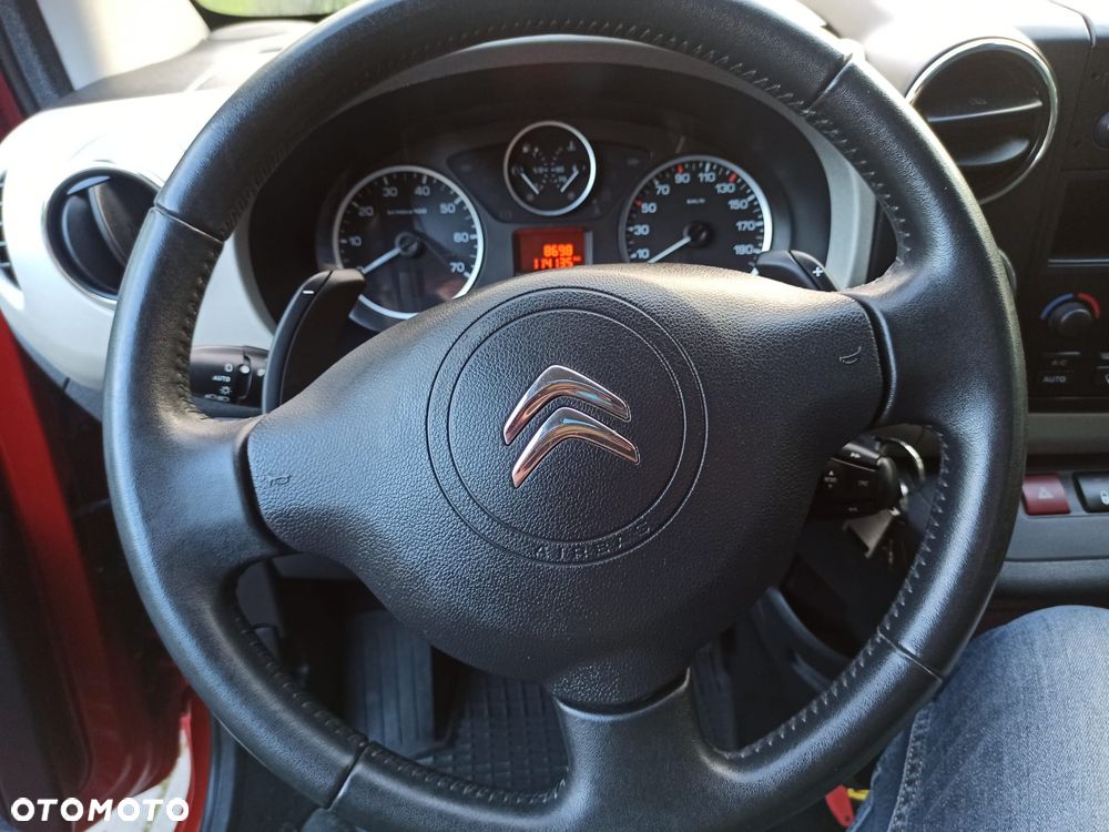 Citroën Berlingo Multispace e-HDi 90 FAP EGS6 Exclusive - 22