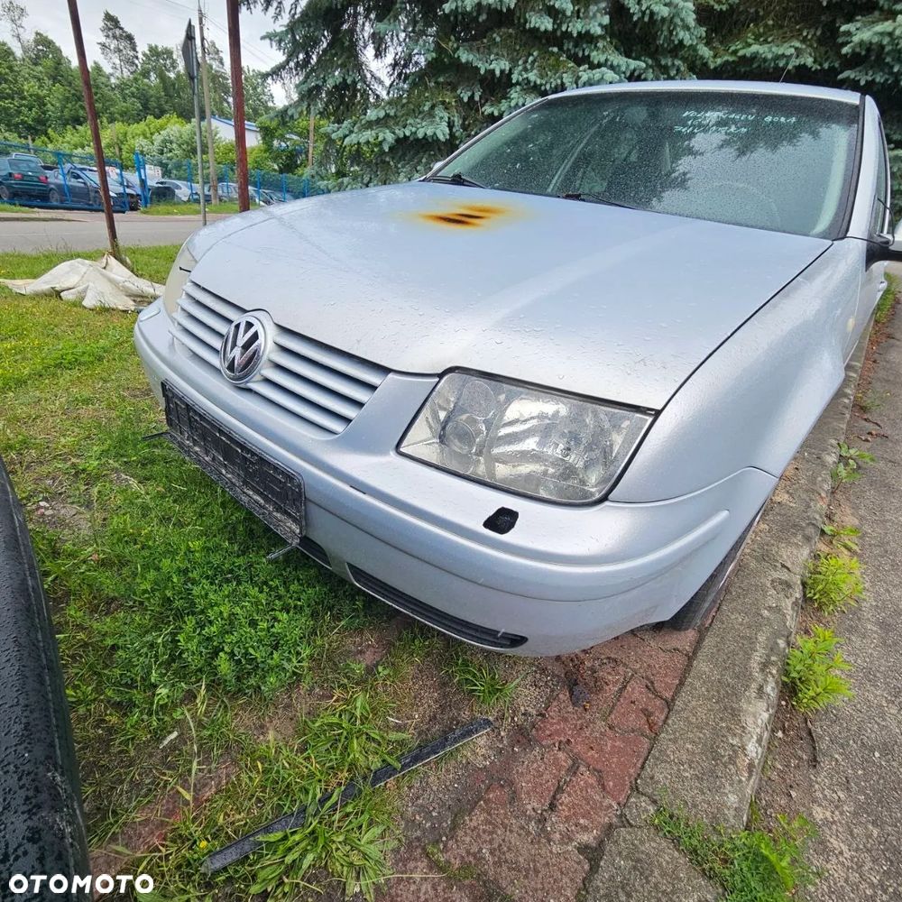 Volkswagen Bora (1999r) 1,6 B 74 kW /100 kM  (kod lak: LA7W) pojazd na części - 3