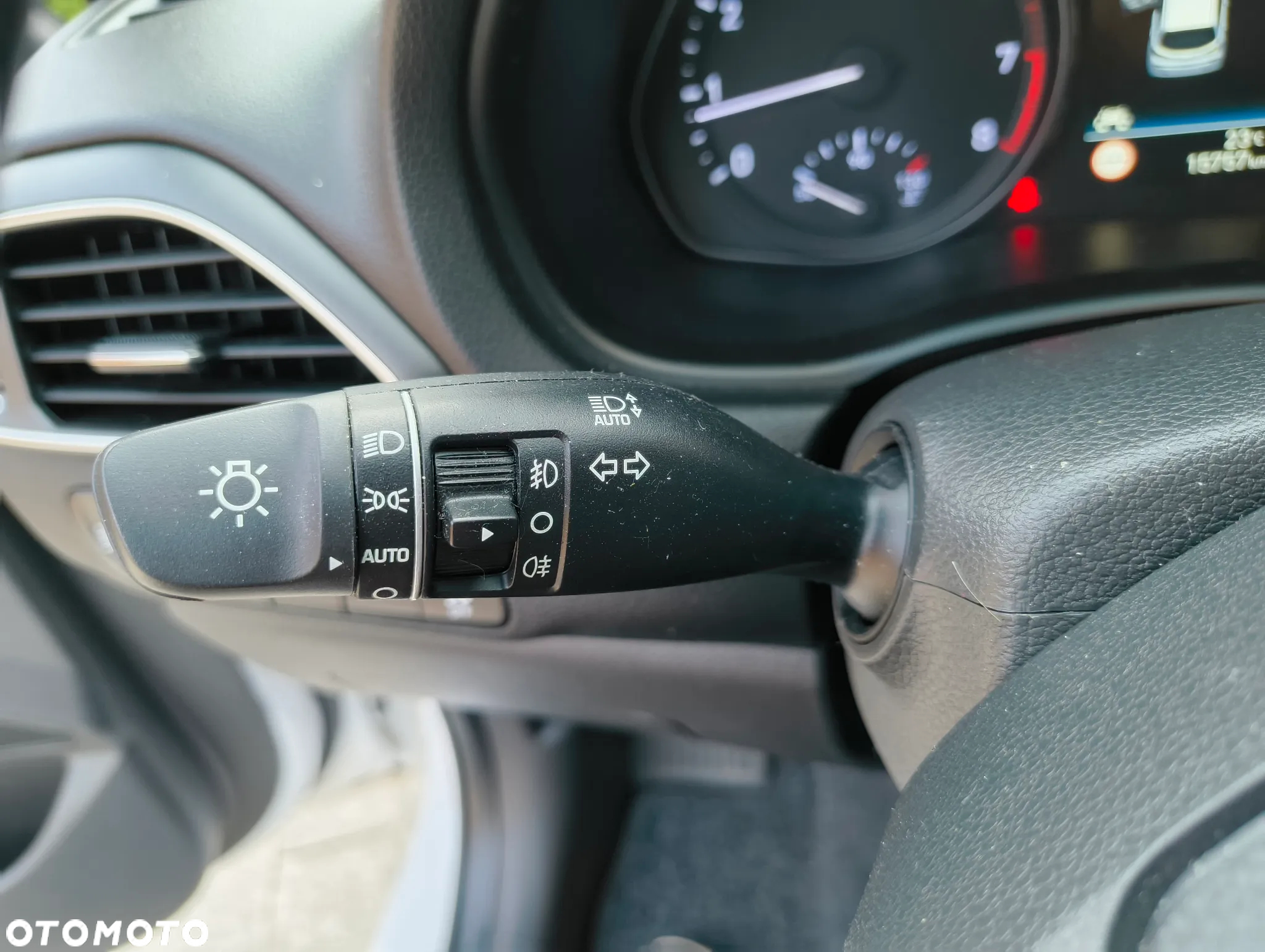 Hyundai i30 Kombi 1.4 T-GDI DCT Premium - 16