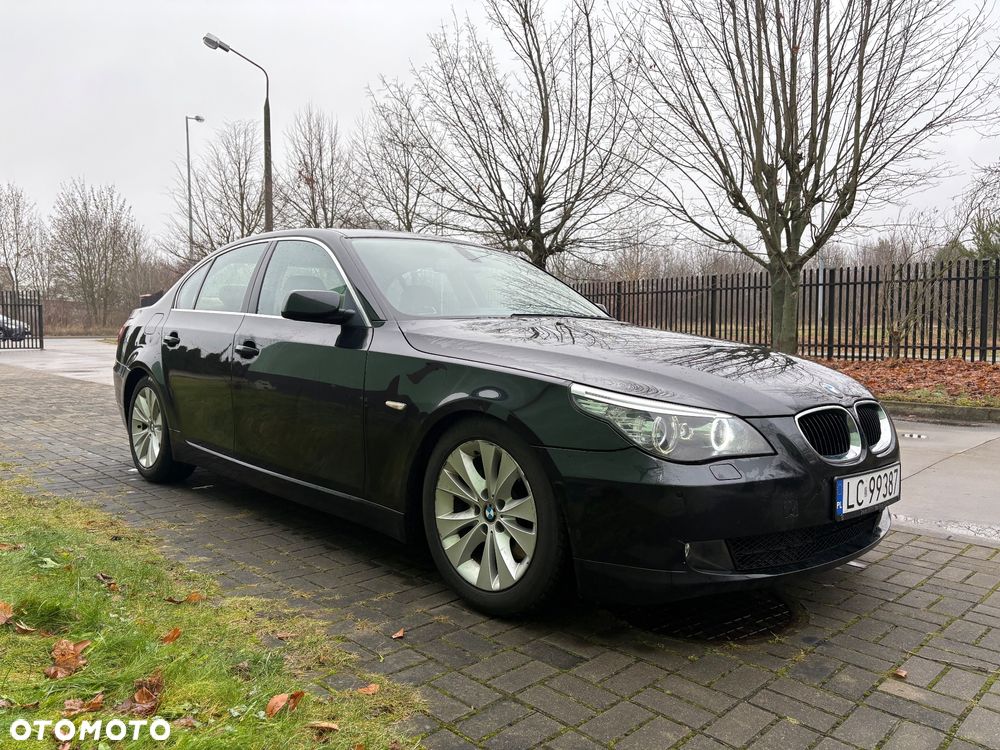 BMW Seria 5 525d - 2