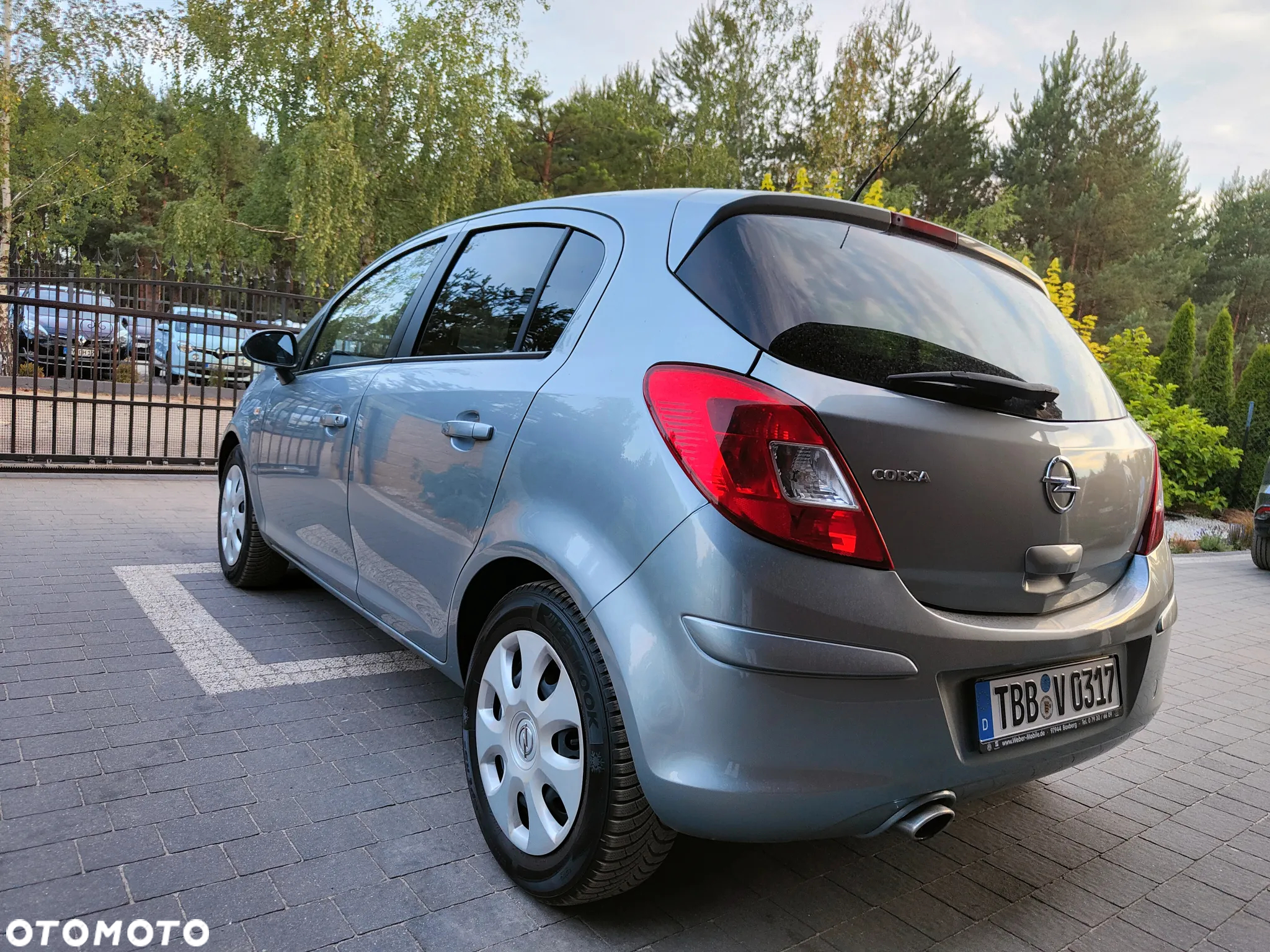 Opel Corsa 1.4 16V Satellite - 5
