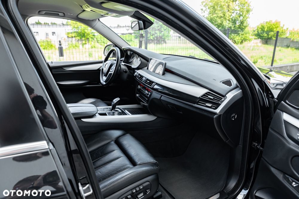 BMW X5 xDrive25d - 23