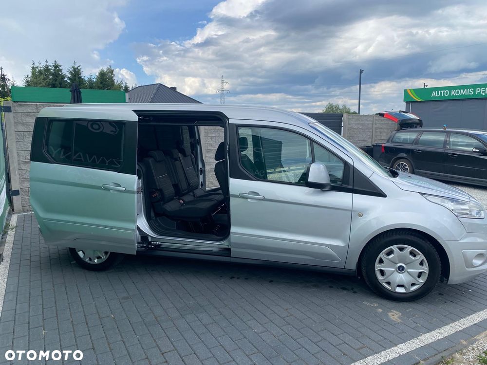 Ford Tourneo Connect Grand - 24