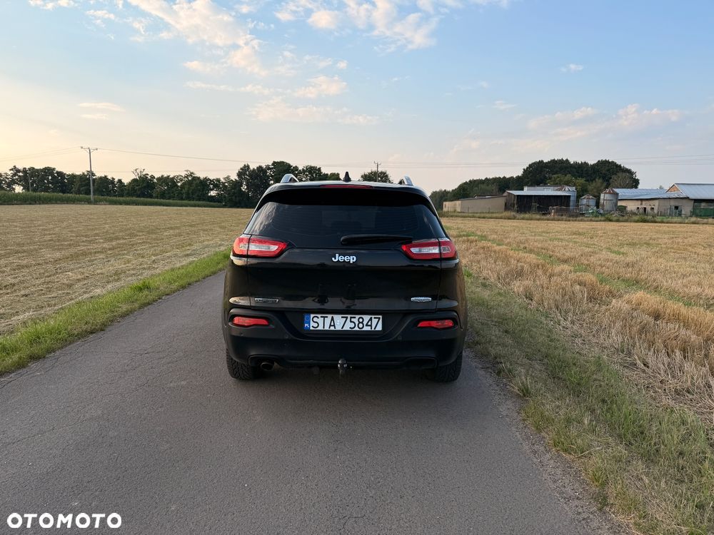 Jeep Cherokee 2.0 MJD 4x2 Longitude - 6