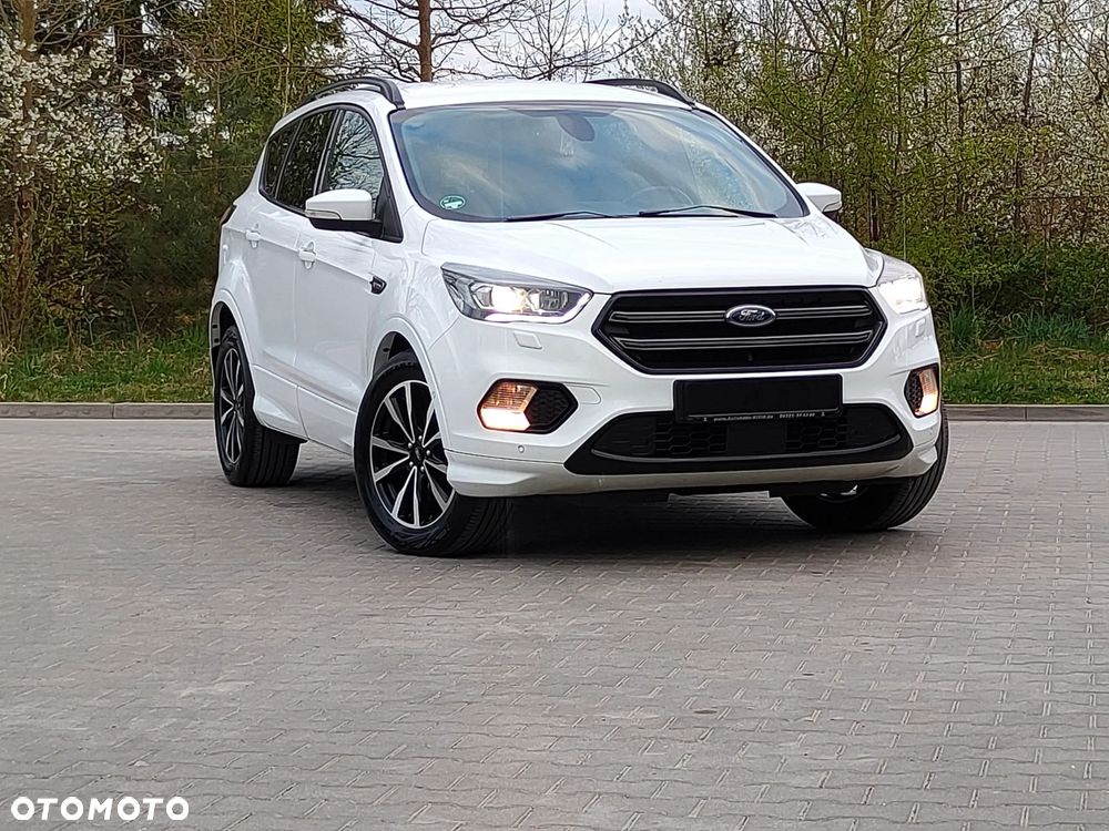 Ford Kuga 2.0 TDCi 4x4 ST-Line - 4