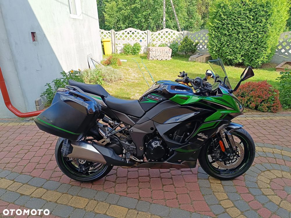 Kawasaki Ninja 1000 SX - 11