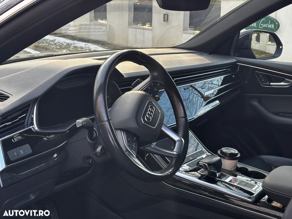 Audi Q8 - 20