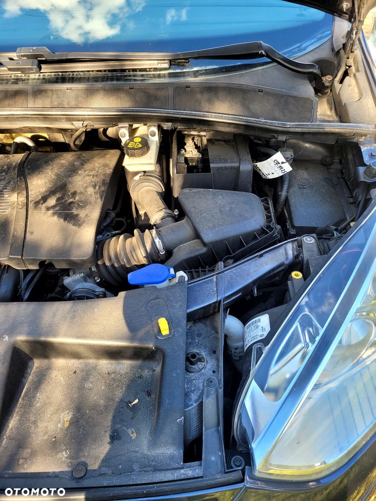 Ford S-Max - 21