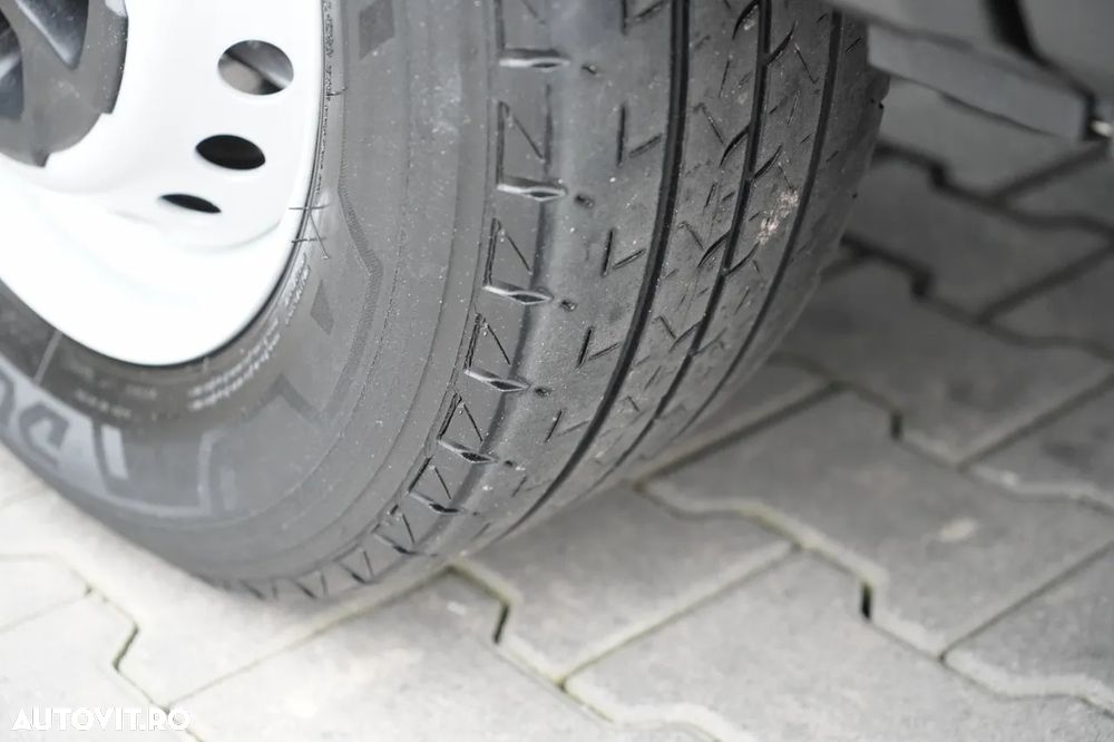 Iveco DAILY 35-140 / TIN / PANEL / MANUAL - 16