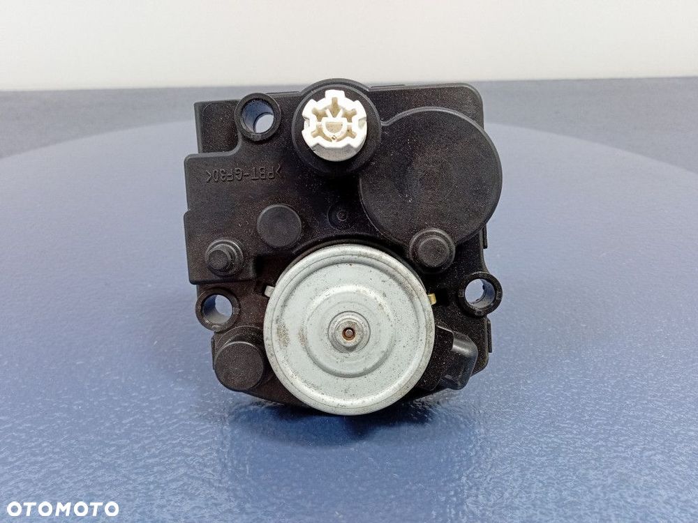 TOYOTA LANDCRUSER SILNIK LAMPY LEWY 85664-30010 - 2