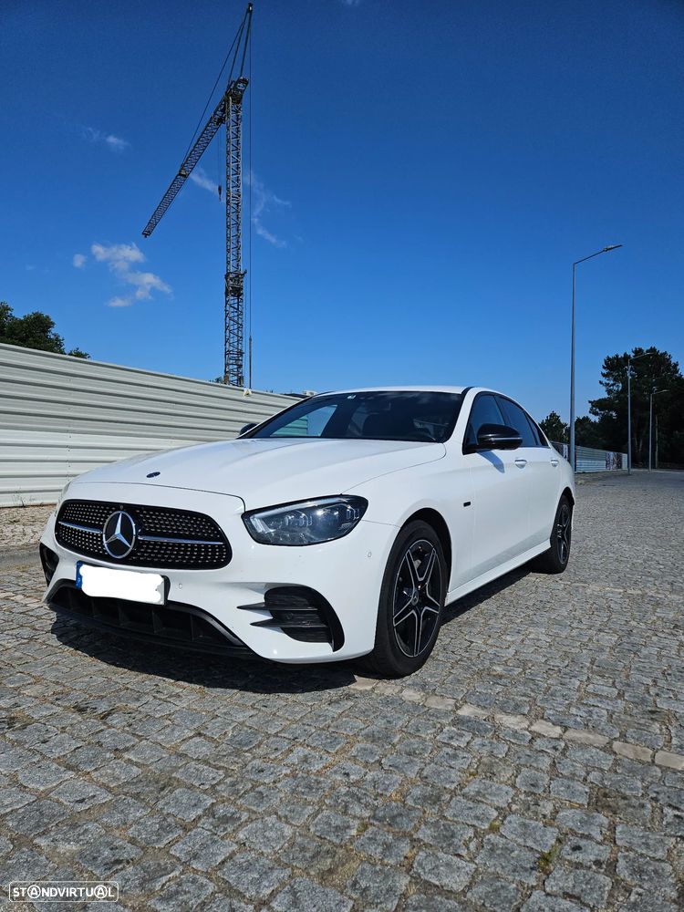 Mercedes-Benz E 300 de 9G-TRONIC AMG Line - 1