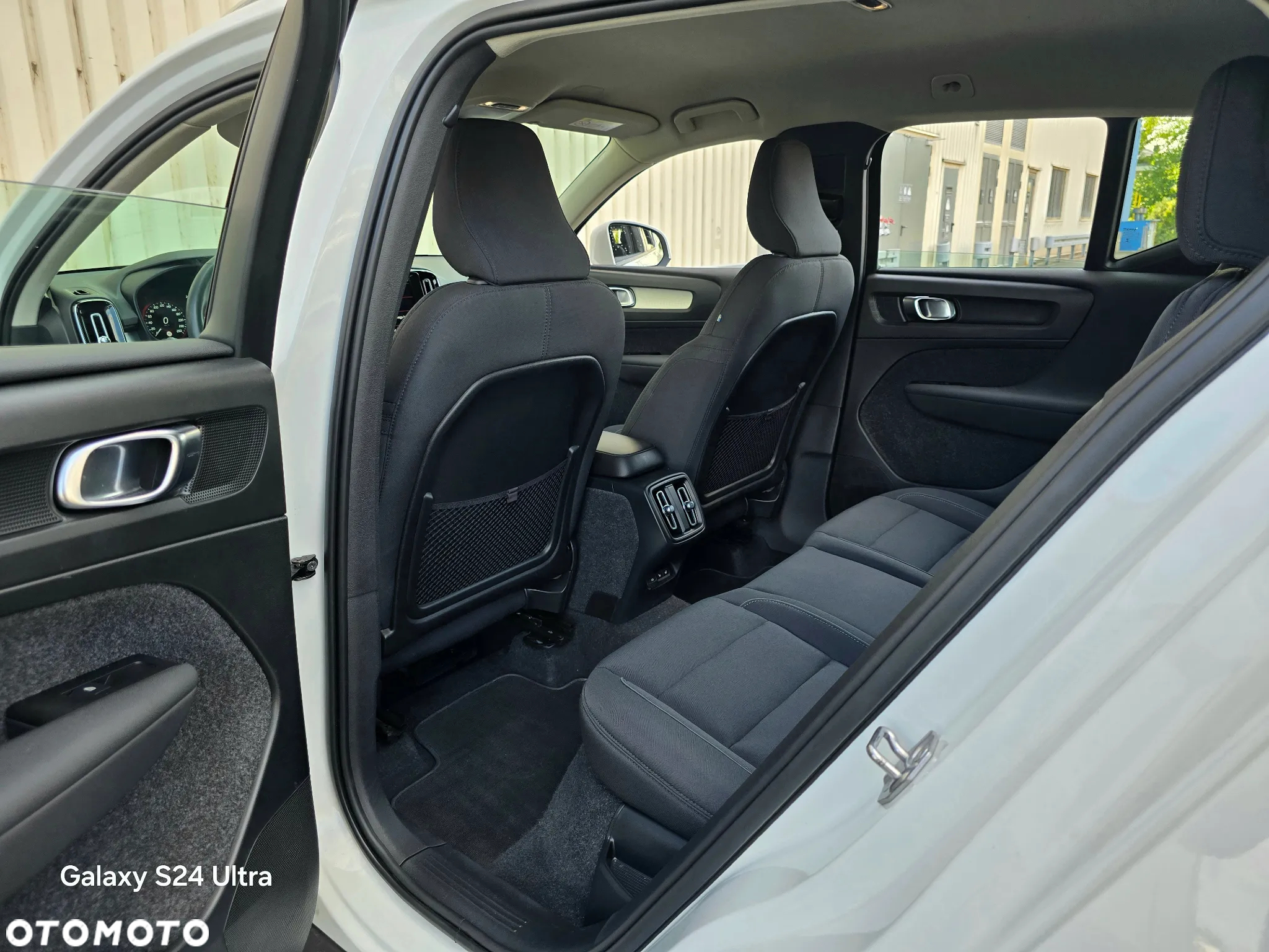 Volvo XC 40 T4 AWD Momentum Pro - 13