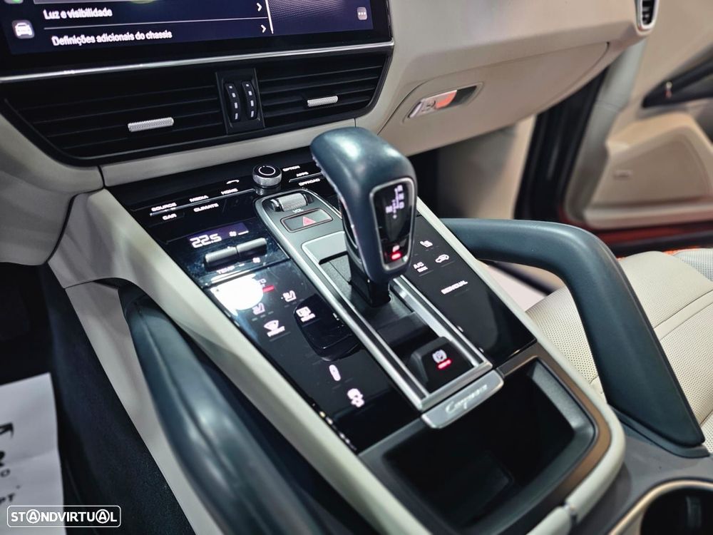 Porsche Cayenne Coupé E-Hybrid Platinum Edition - 20