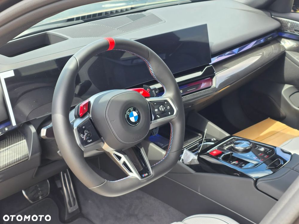 BMW M5 PHEV - 12