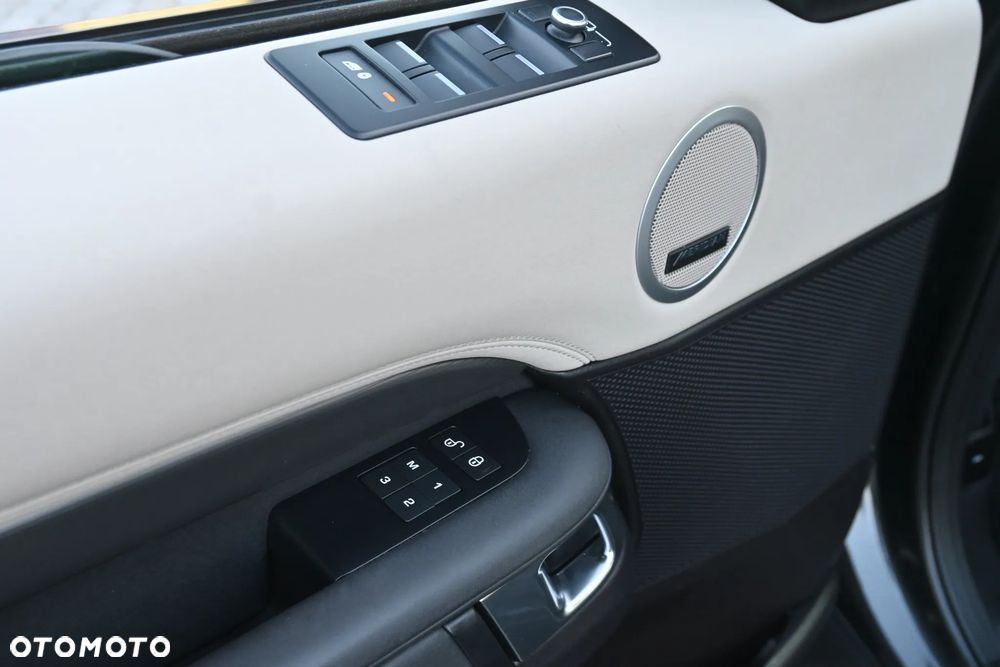Land Rover Discovery 2.0 SD4 HSE - 31