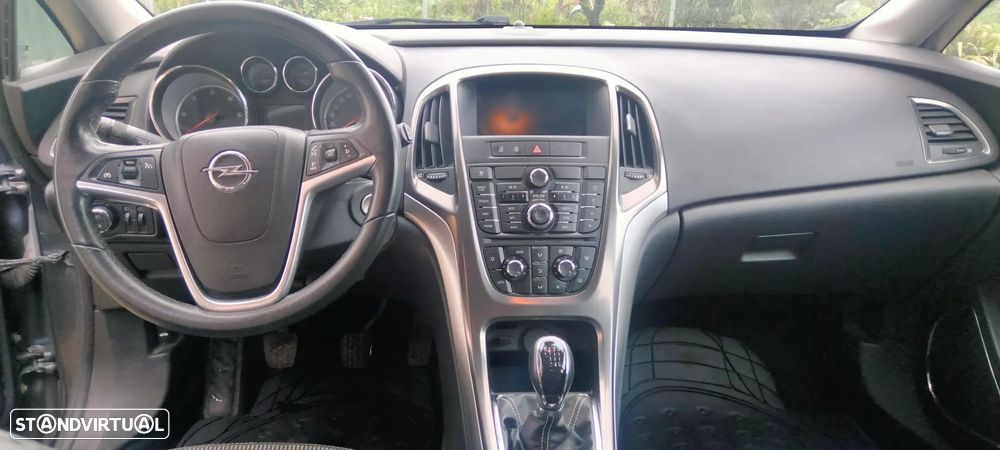 Opel Astra 1.7 CDTI DPF Cosmo - 6