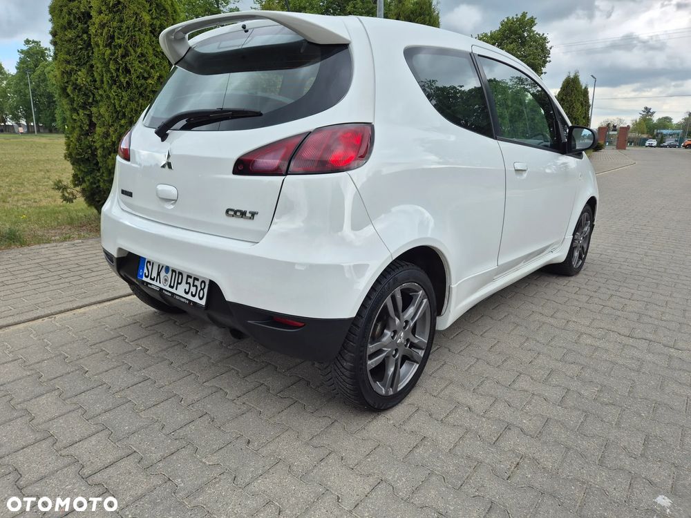 Mitsubishi Colt 1.1 - 13