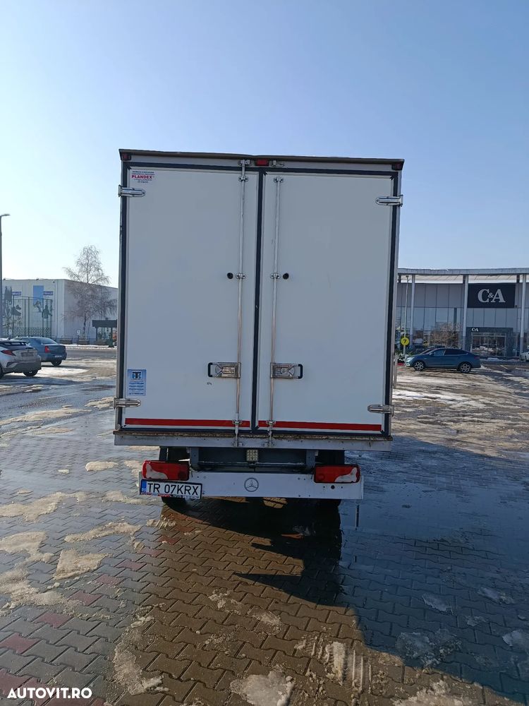 Mercedes-Benz Sprinter - 5