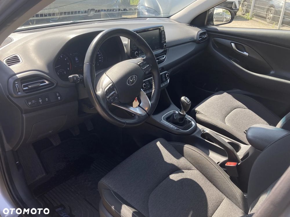 Hyundai i30 1.5 T-GDI 48V Smart - 10