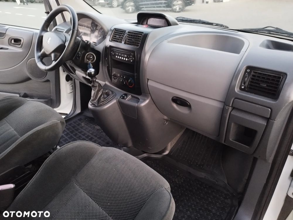 Peugeot Expert - 26