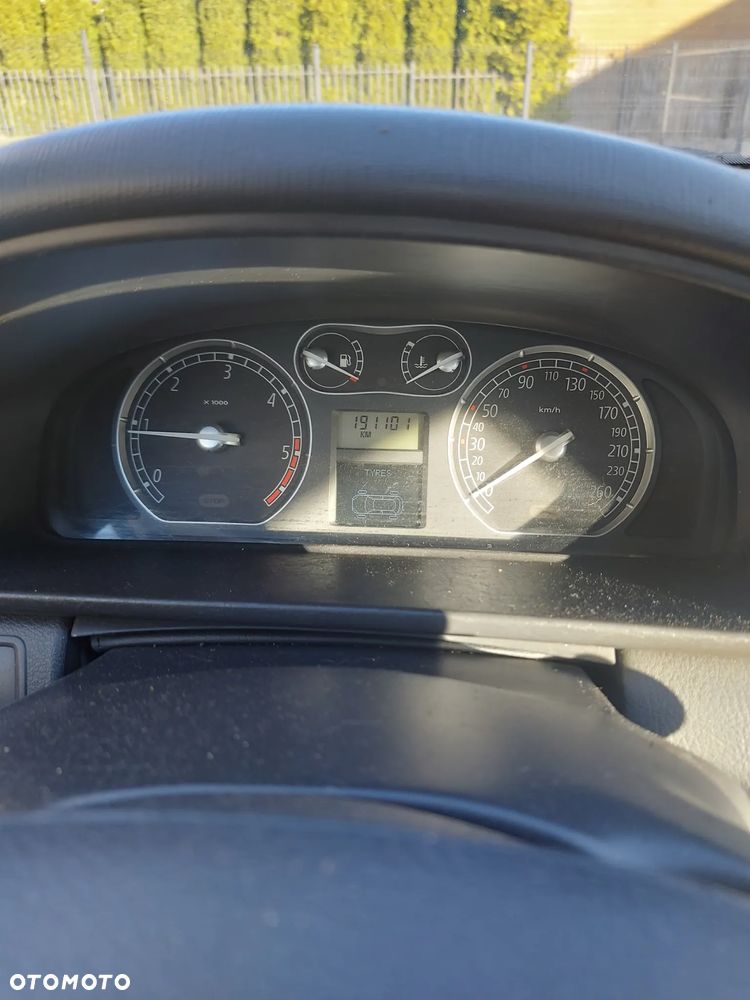 Renault Laguna 1.9 dCi - 4