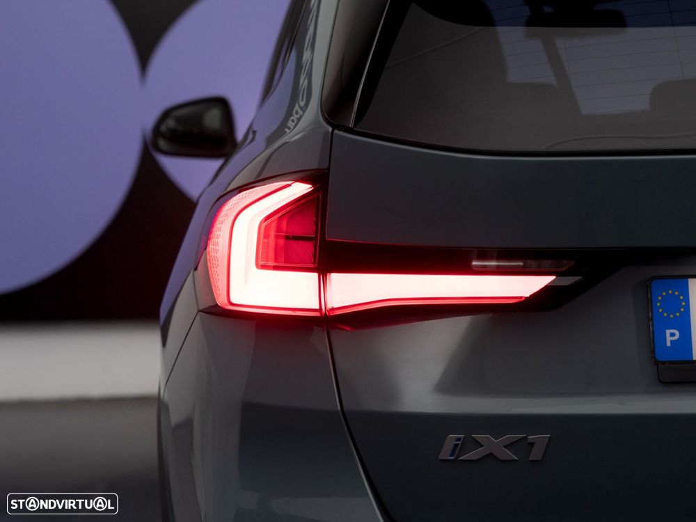 BMW iX1 eDrive20 xLine - 10