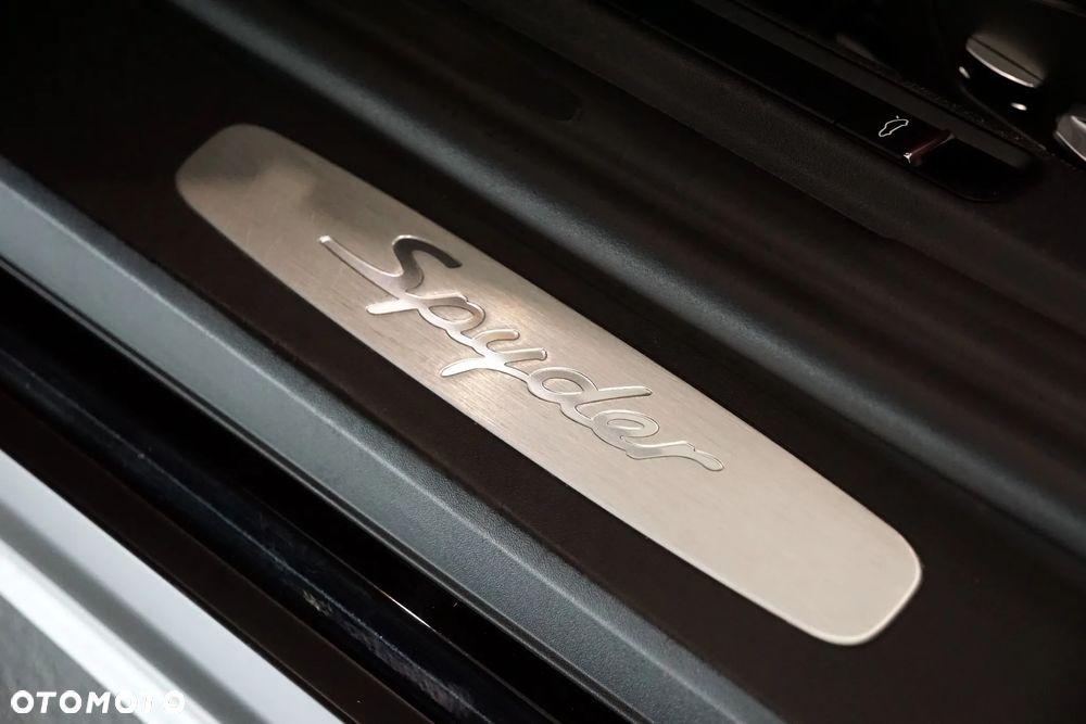 Porsche 718 Boxster Spyder PDK - 23