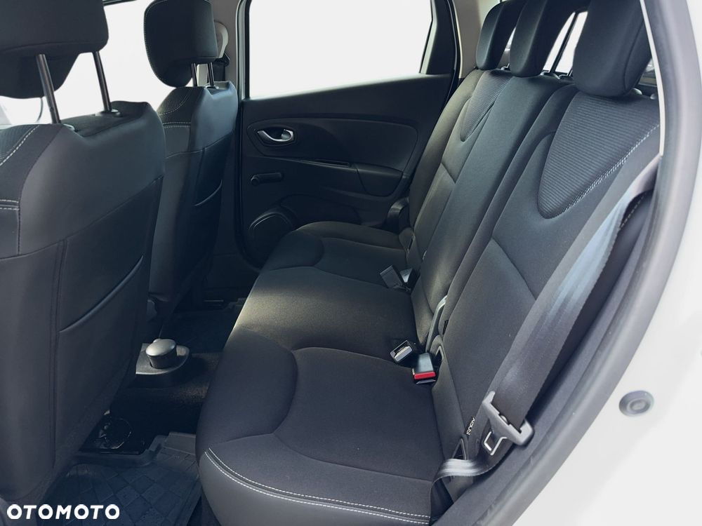 Renault Clio - 11