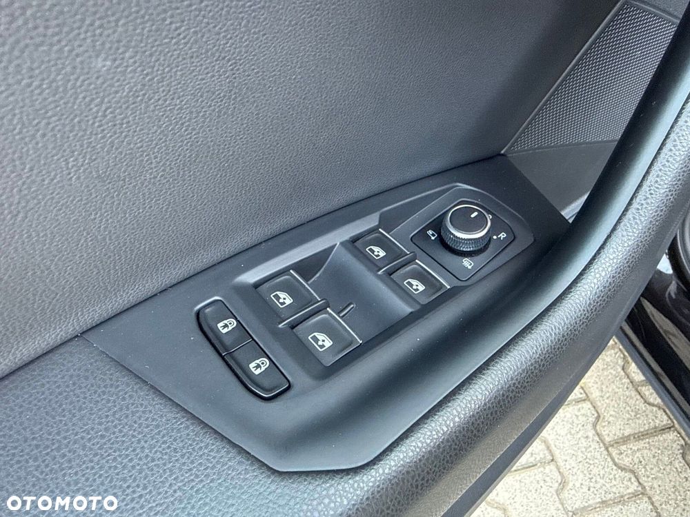 Volkswagen Touareg 3.0 V6 TDI 4Motion R-Line - 34