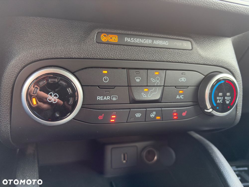 Ford Focus 1.0 EcoBoost Start-Stopp-System COOL&CONNECT - 16