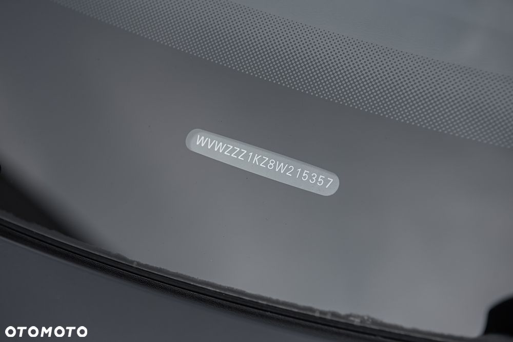 Volkswagen Golf - 33