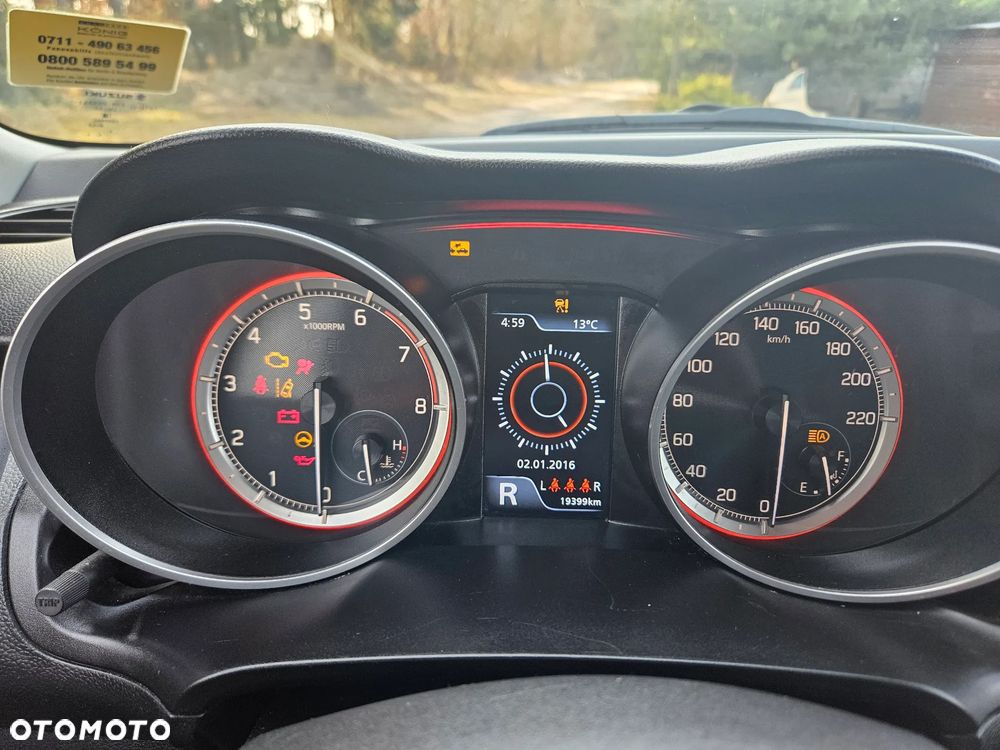 Suzuki Swift 1.2 Dualjet SHVS Premium Plus CVT - 23
