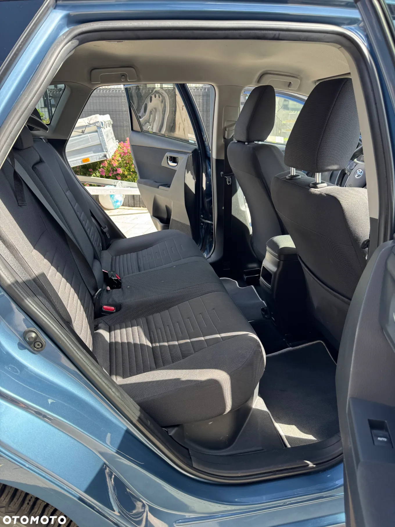 Toyota Auris 1.8 HSD Luna - 13