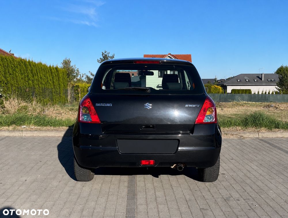 Suzuki Swift 1.3 Classic - 4