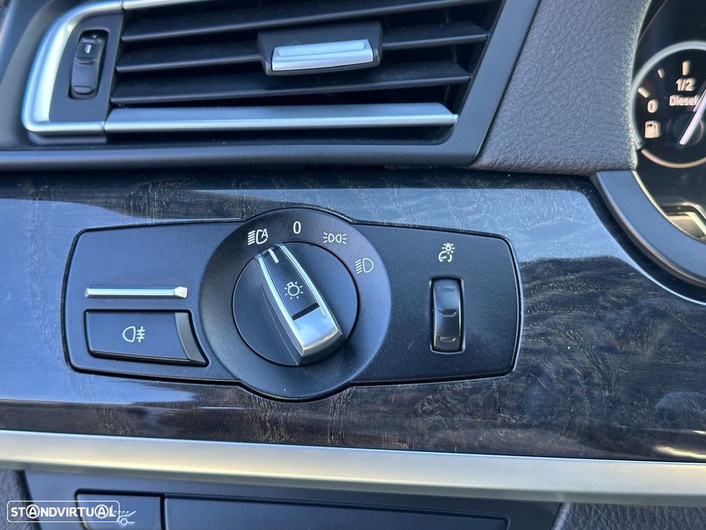 BMW 750 d xDrive Pack M - 8