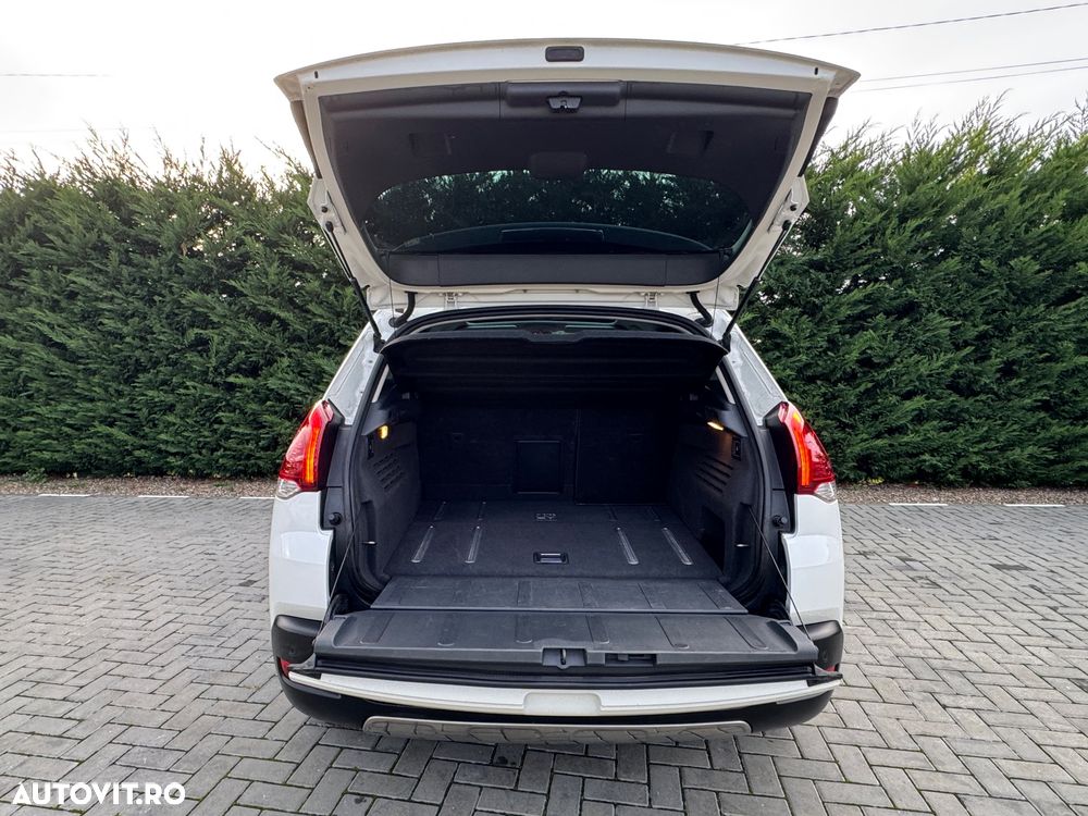 Peugeot 3008 Hybrid4 - 26