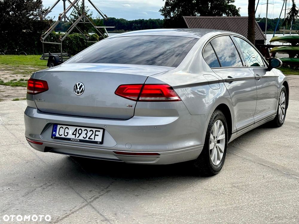 Volkswagen Passat 1.6 TDI BMT Comfortline - 4