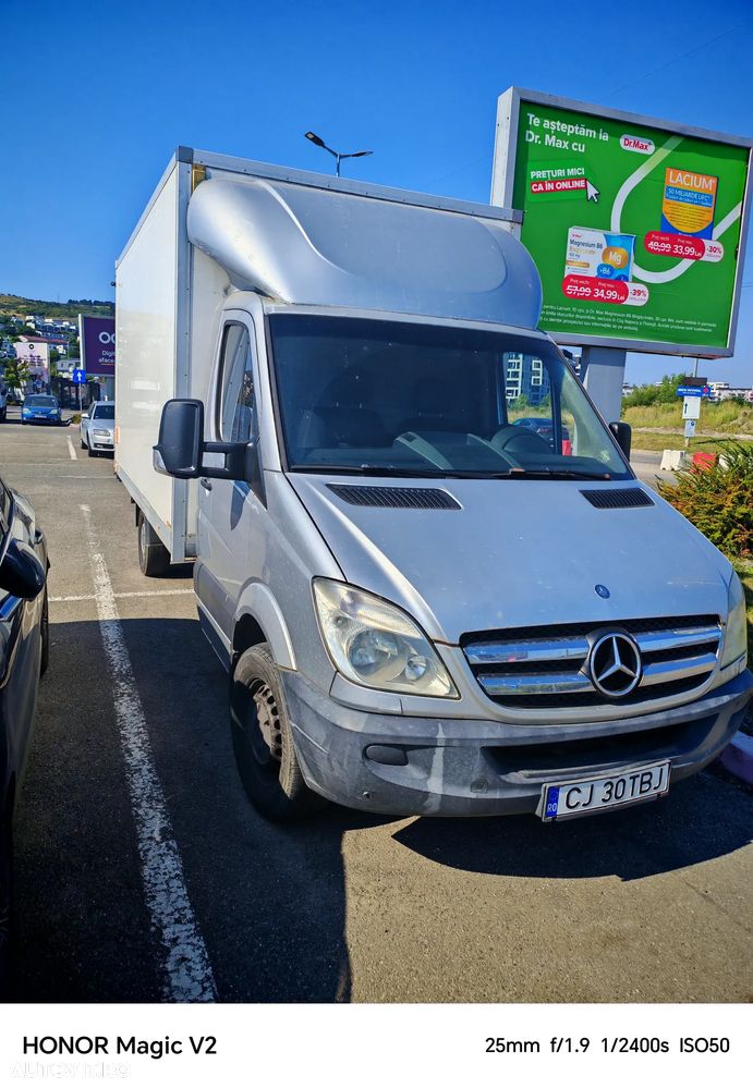 Mercedes-Benz Sprinter - 2