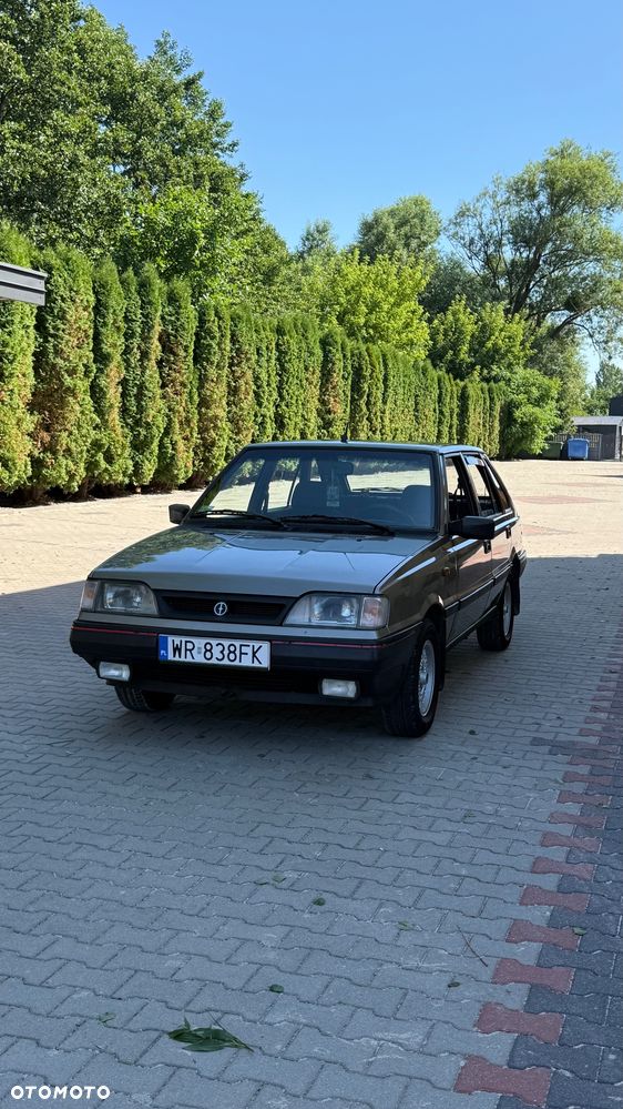 Polonez Caro - 1
