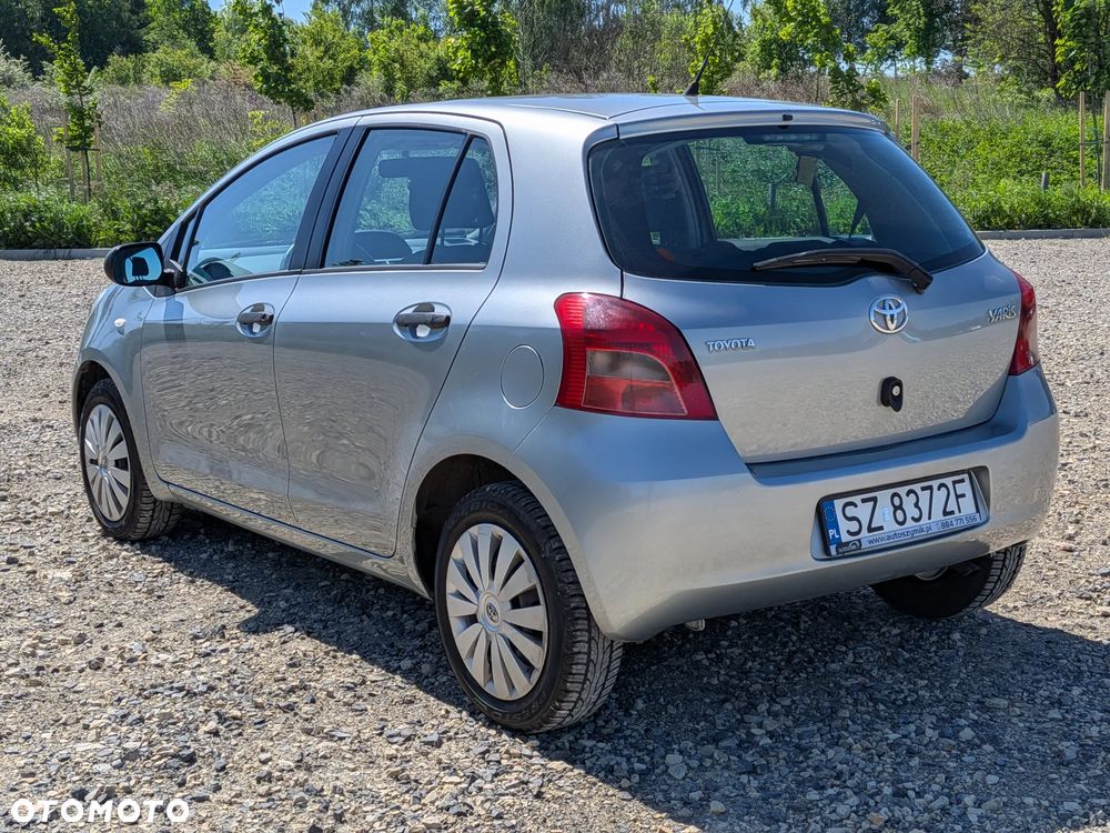 Toyota Yaris 1.0 Luna A/C - 13