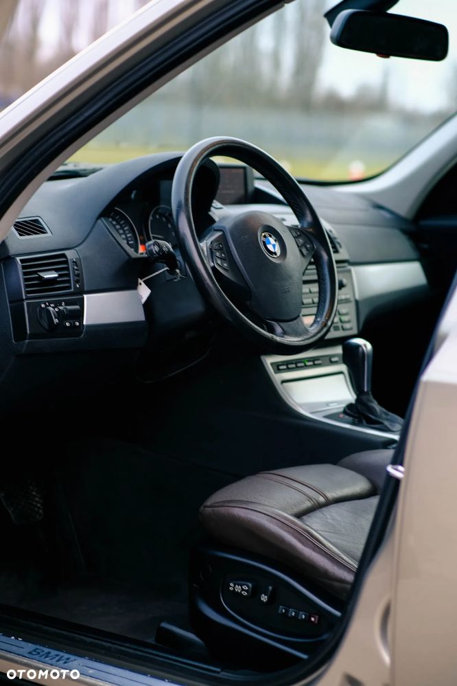 BMW X3 xDrive25i Edition Exclusive - 19