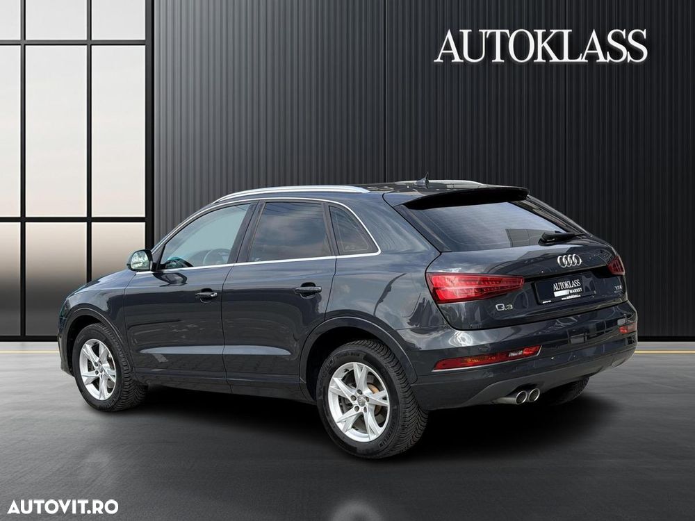 Audi Q3 2.0 TDI Quattro Stronic Design - 3