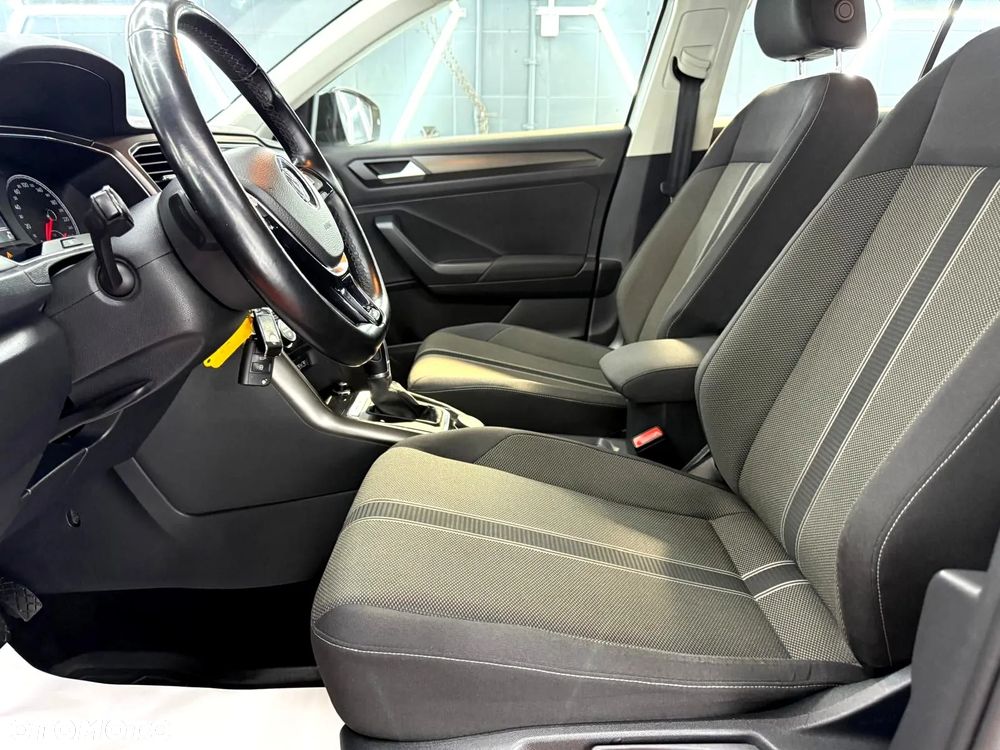 Volkswagen T-Roc 2.0 TDI SCR 4MOTION DSG Sport - 23